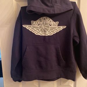 Air Jordan navy.blue size S( 8-10yrs) hoodie.